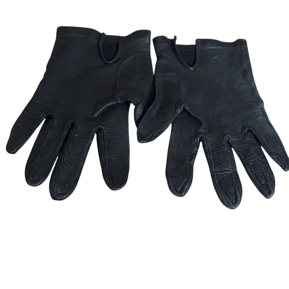 Vintage Leather Shortie Unlined Gloves with split opening in back